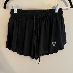 Keiki Kona black shorts